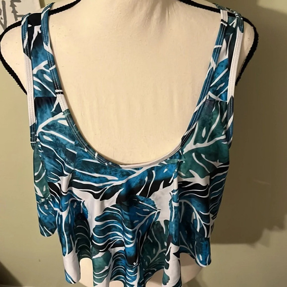 Tropical bikini flowy top - Picture 14 of 14